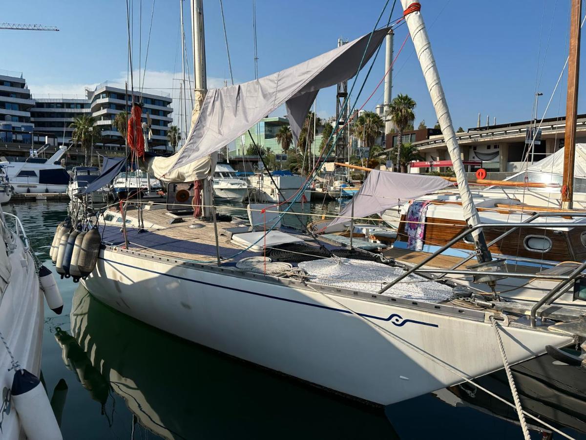 Unique Wooden Sail Yacht + 2 Bikes Included! Hotel Sant Adria de Besos Exterior photo